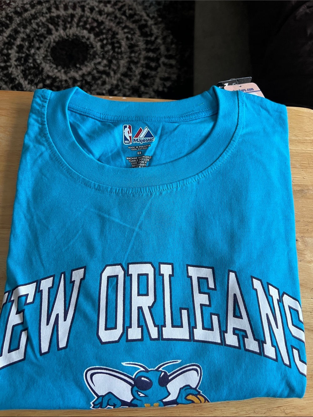 Majestic men’s sz 6X Teal New Orleans Graphic Tee